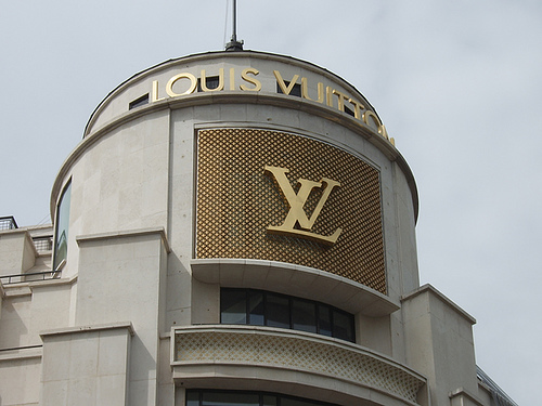 Magasin Louis Vuitton Paris Printemps Haussmann, France